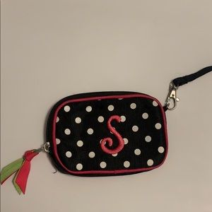 Initial change purse